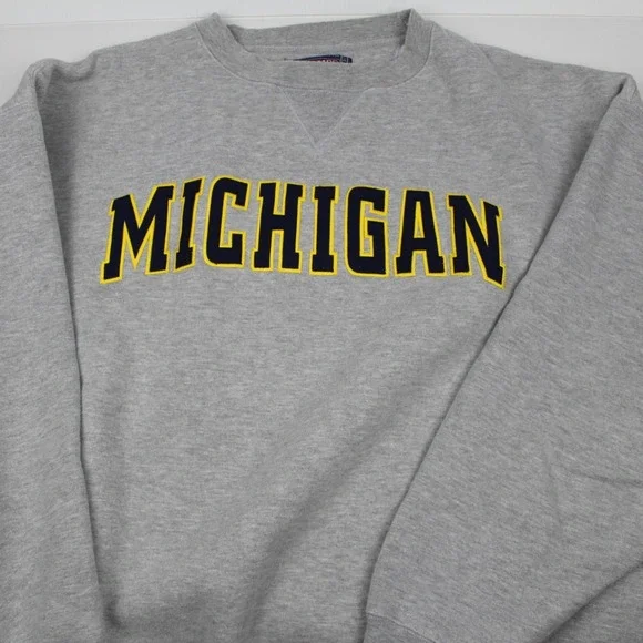 Vintage Michigan Wolverines Sweatshirt Gray Pullover Embroidered Logo Men's 2XL - Picture 2 of 3